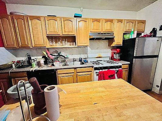 3rd image of 499 Atlantic Ave APT 4