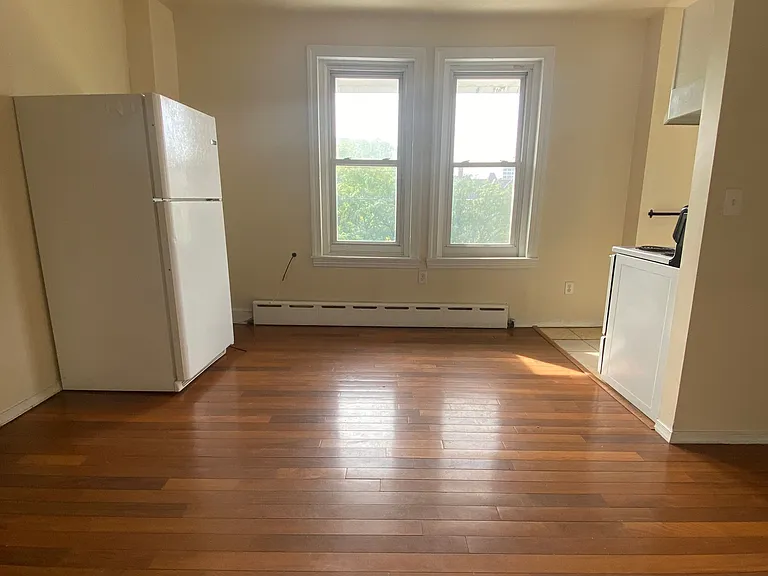 306 N 35th St #3F — Photo 8