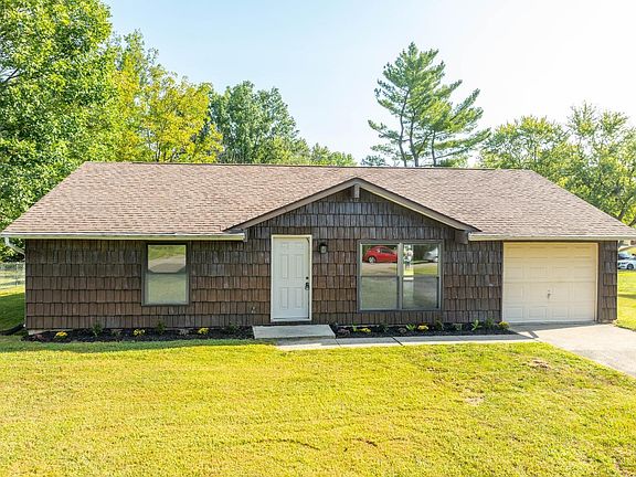 3rd image of 6702 Acorn Dr