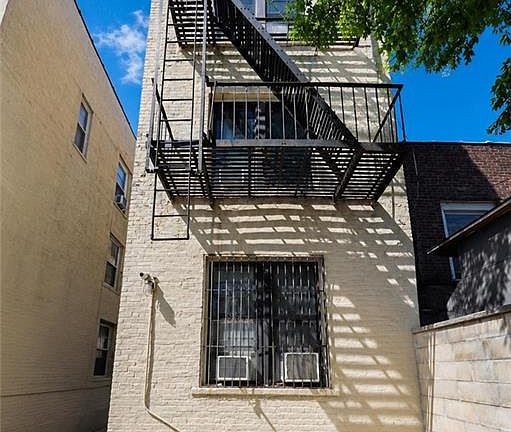 3rd image of 1565 70th St