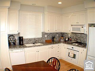 5th image of 44 Westwind Dr