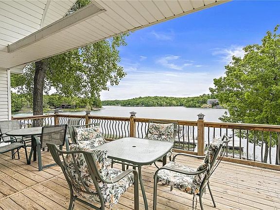 4th image of 465 SW Lakeside Dr