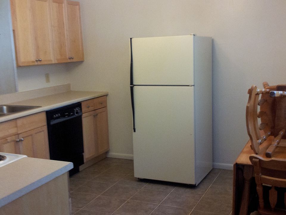 2nd image of 44 N 800 W APT 6
