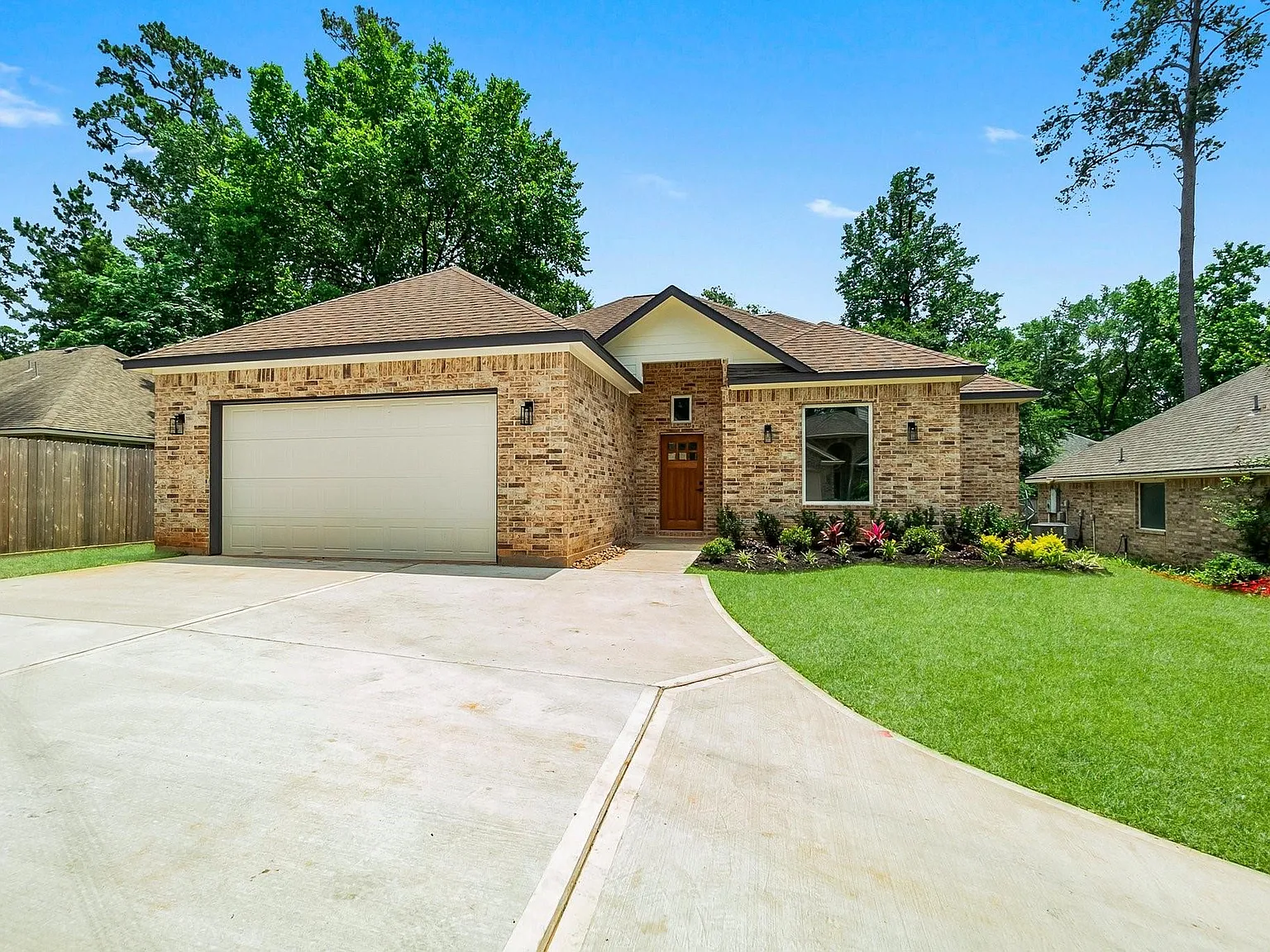 3 bed, 2.0 bath, 1772 sqft, $2,250 — Photo 1
