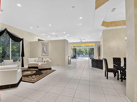 5th image of 10616 Northgreen Drive