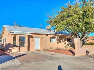 7525 Gwin Rd SW, Albuquerque, NM 87121