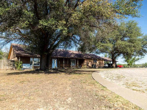 1865 Santa Fe Ave, Snyder, TX 79549