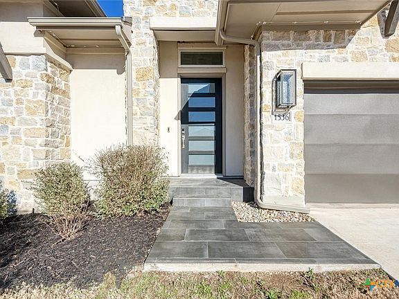 3rd image of 1536 Caylea Bluff Ln
