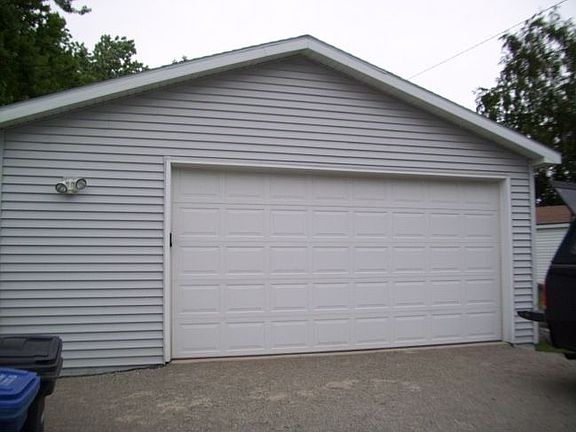 2nd image of 1356 Oriole Ct
