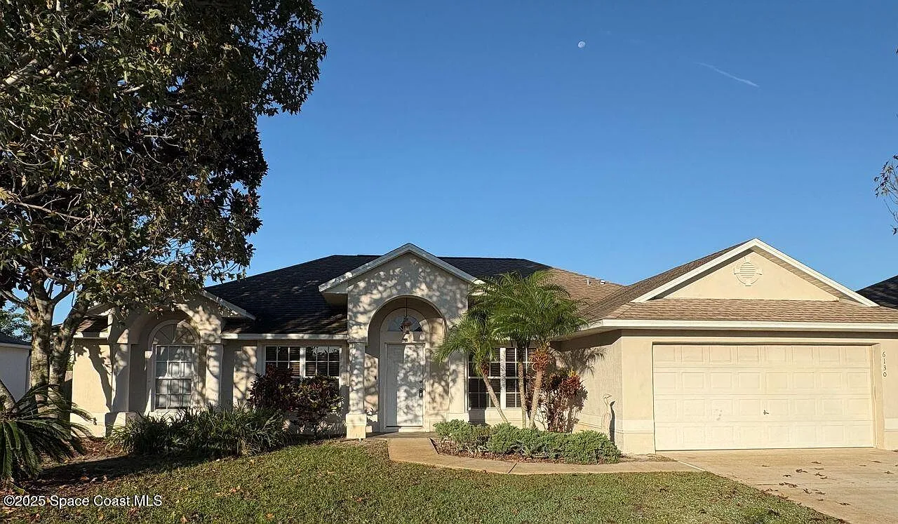 4 bed, 2.0 bath, 2236 sqft, $2,525 — Photo 1