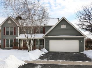 170 S Oakhurst Dr, Aurora, IL 60504