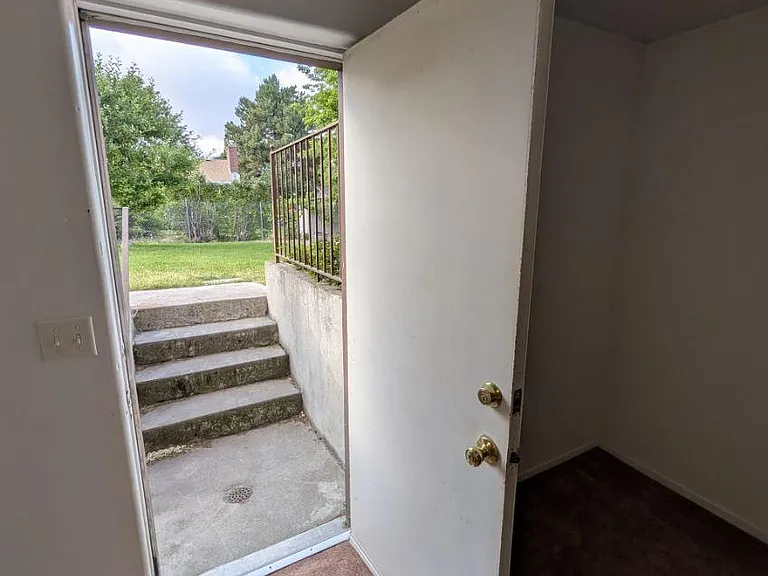 1378 W Appomattox Way — Photo 8