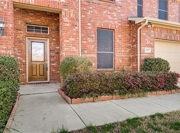 3rd image of 2037 Meadow Park Dr