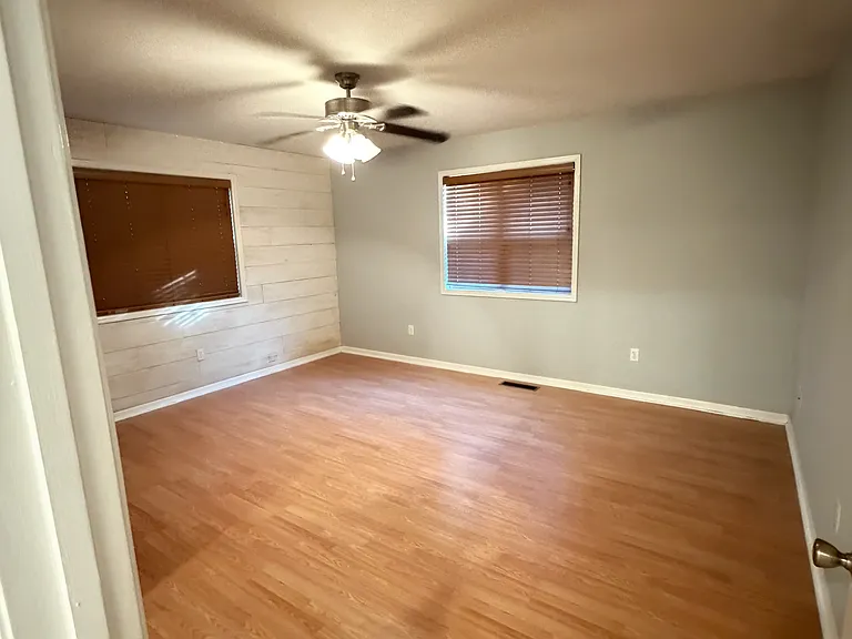 130 Sequoyah Dr — Photo 9