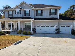 90 S Hawks Ridge Ln, Smithfield, NC 27577
