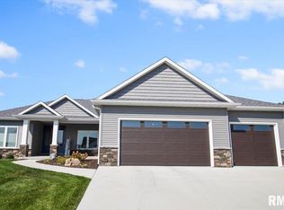 2813 Richardson Dr, Springfield, IL 62711