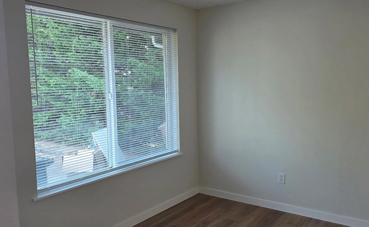 2 bed, 850 sqft, $1,800 — Photo 4