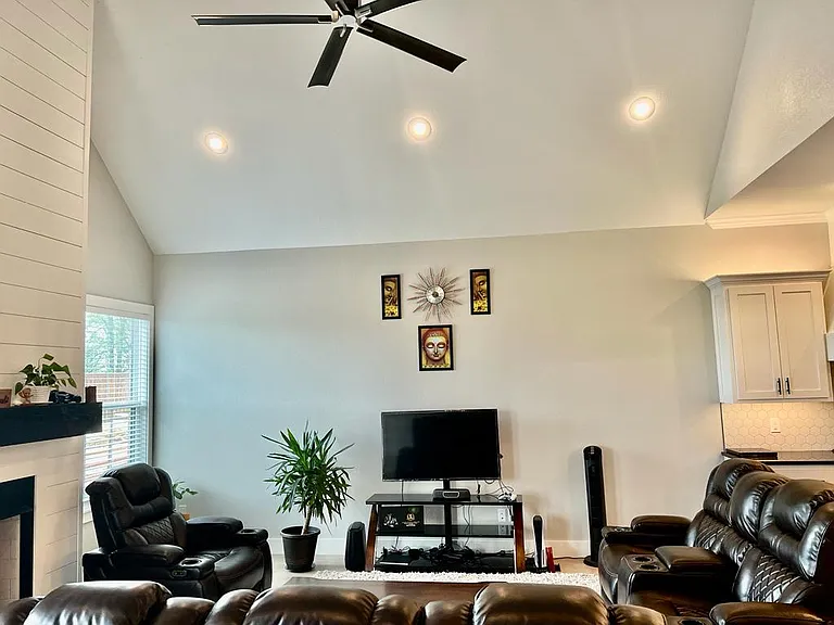 6105 SW Beacon St — Photo 11