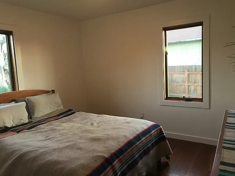 140 E Birch St — Photo 22