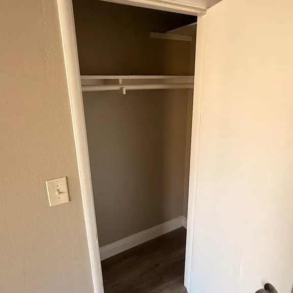 6840 Macarthur Blvd #8 — Photo 10