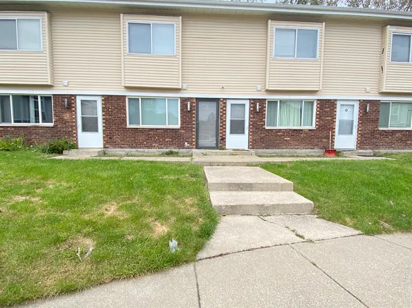 5886 Creekview Ct E APT B, Portage, IN 46368