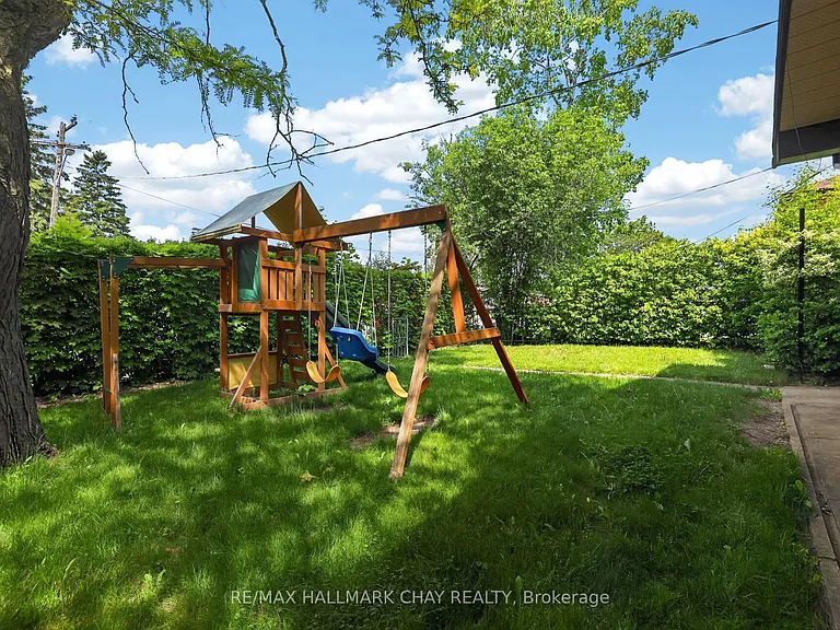80 Beaumonde Heights Dr #UPPER — Photo 38