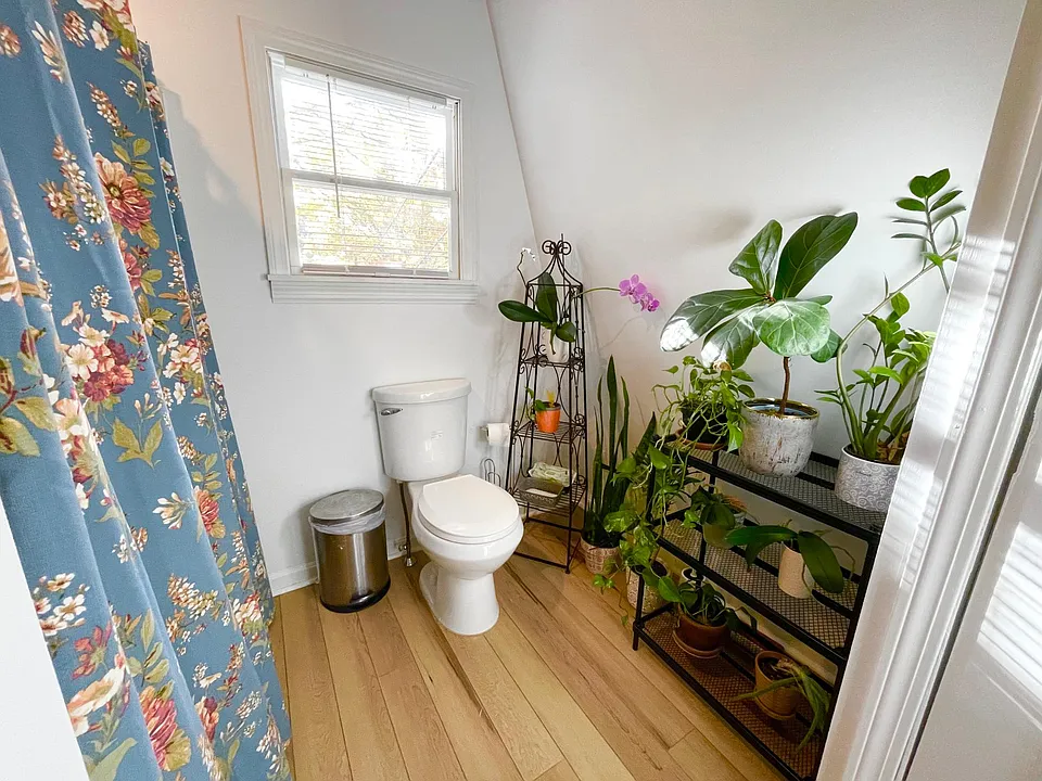master bathroom, when furnished