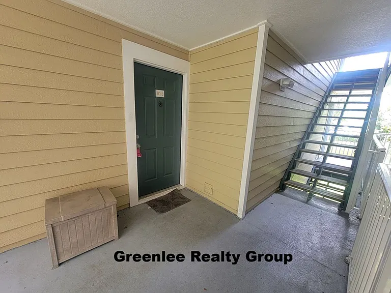 10024 Strafford Oak Ct #813 — Photo 2