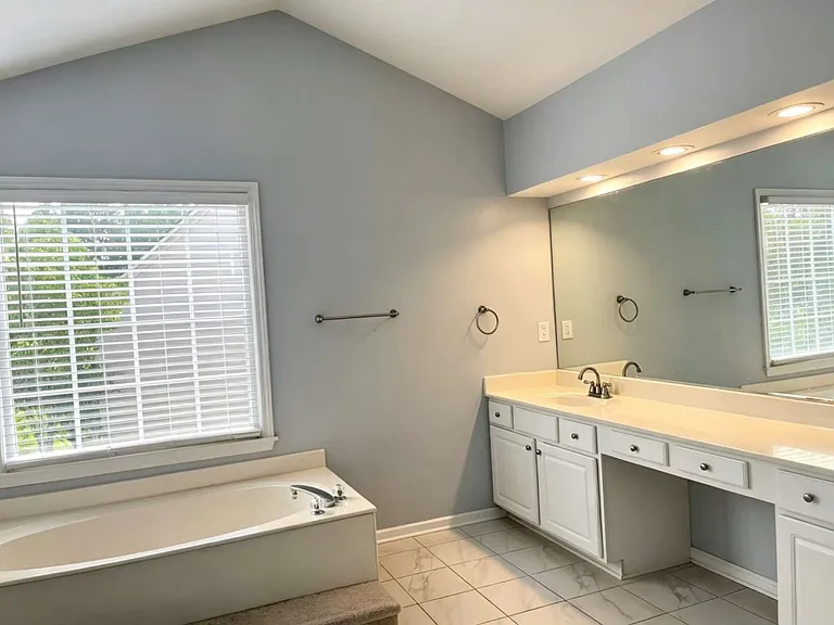 7635 Harrogate Pl — Photo 10