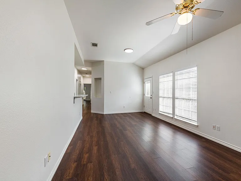 8708 Weiser Dr #B — Photo 7
