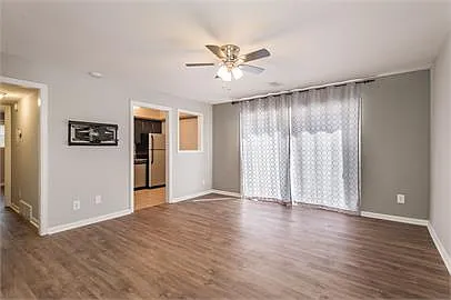 2505 Brownsboro Rd #D1 — Photo 8