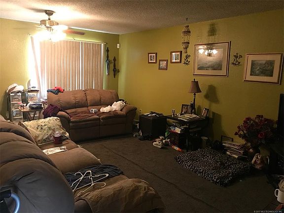 3rd image of 800 NW Bocci Dr