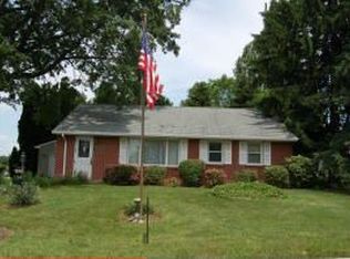 1569 Putnam Dr, Lancaster, PA