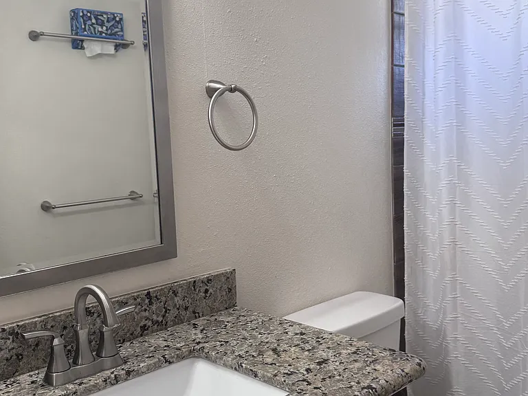 3945 W Mission Ln — Photo 20