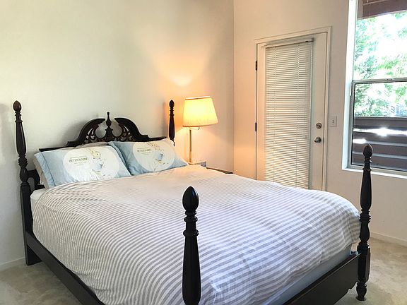 One Bedroom with Walk-in Closet
