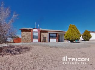 454 Apache Loop SW, Rio Rancho, NM 87124