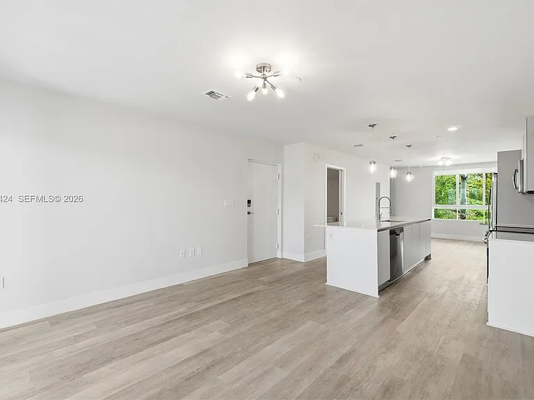 2505 NE 193rd St #4215 — Photo 4