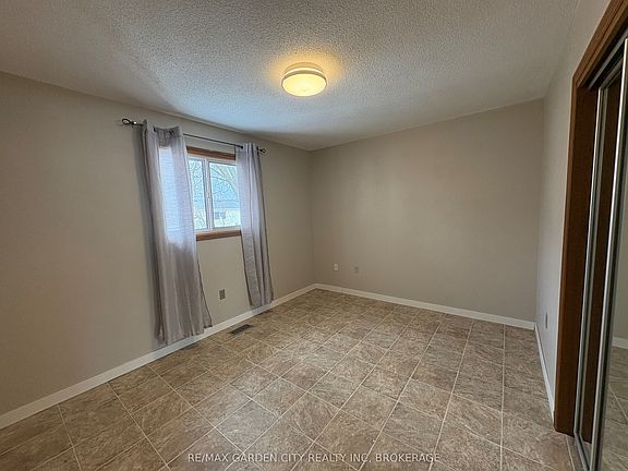 26th image of 6141 Wildrose Cres