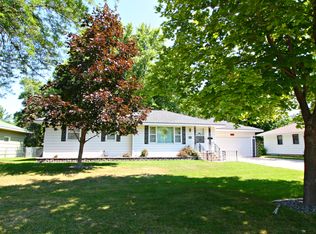 4006 Joyce Ln, Brooklyn Center, MN 55429