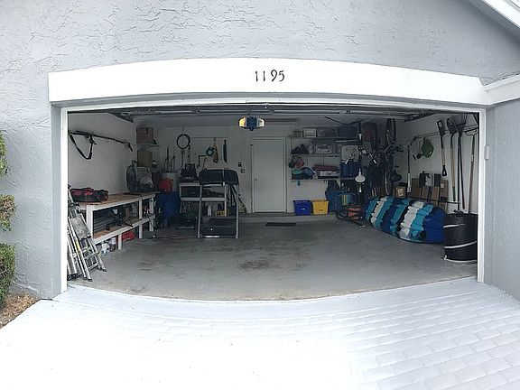 3rd image of 1195 NW 20th Ave