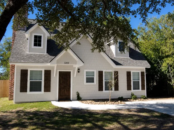 1202 Milner Dr, College Station, TX 77840