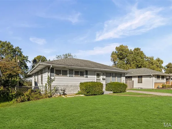 2913 Dogwood Dr, Granite City, IL 62040
