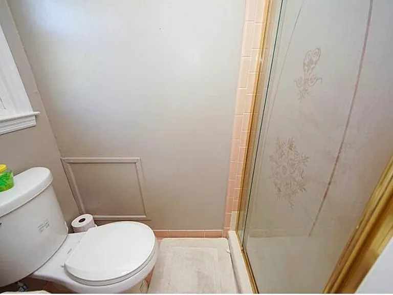 146 Mellard Dr — Photo 17