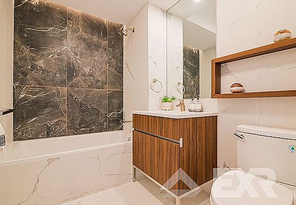 2nd image of 228 E 135th St #2120