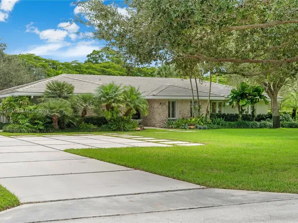 10955 SW 69th Ct, Pinecrest, FL 33156