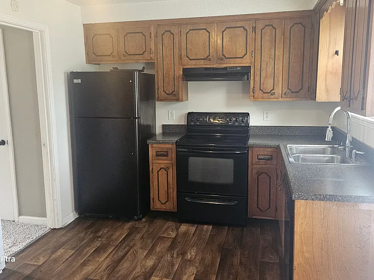610 Commerce St #19 — Photo 4