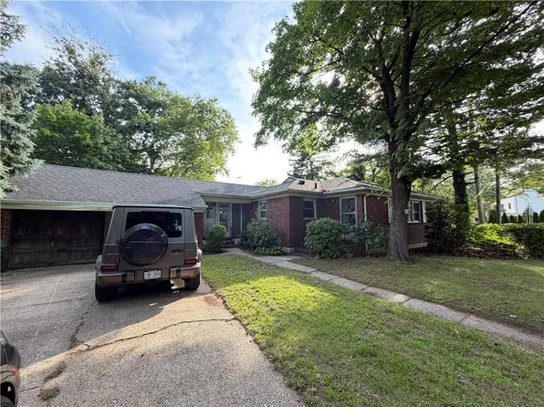 148 Radcliff Rd, Staten Island, NY 10305