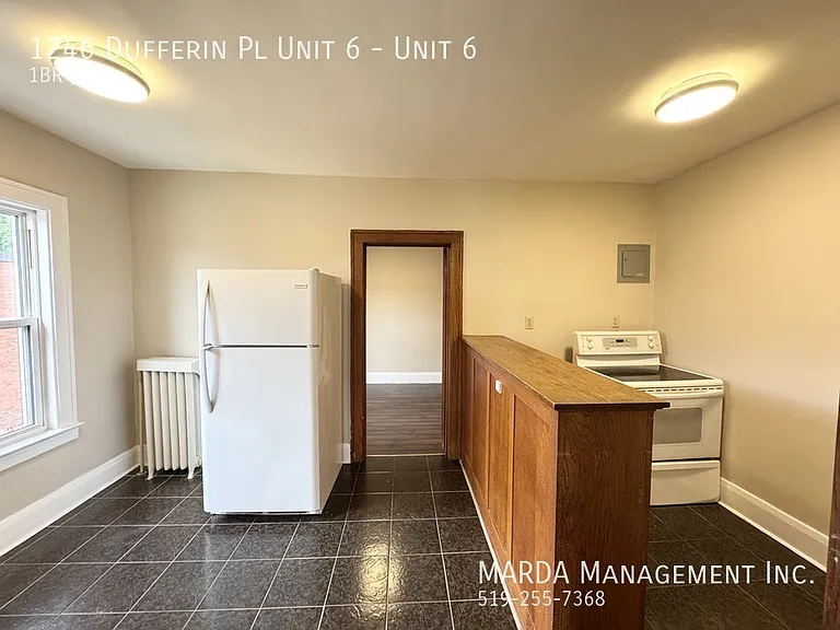 1246 Dufferin Pl #6 — Photo 9