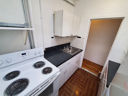 Rented by Coldwell Banker Reliable Real Estate | media 8