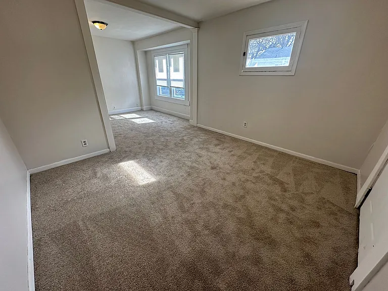 419 S Arlington Ave — Photo 4